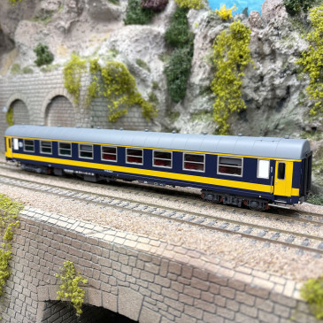 Voiture voyageurs type I4 A9, Benelux, SNCB, Ep. IV - LSMODELS MW40028 - HO 1/87