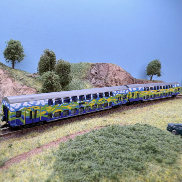 2 voitures voyageurs 2 niveaux type DBpza 753.5 et DABpza 758.5, livrée "touristique", DB, Ep. VI - MARKLIN 87306 - Z 1/220