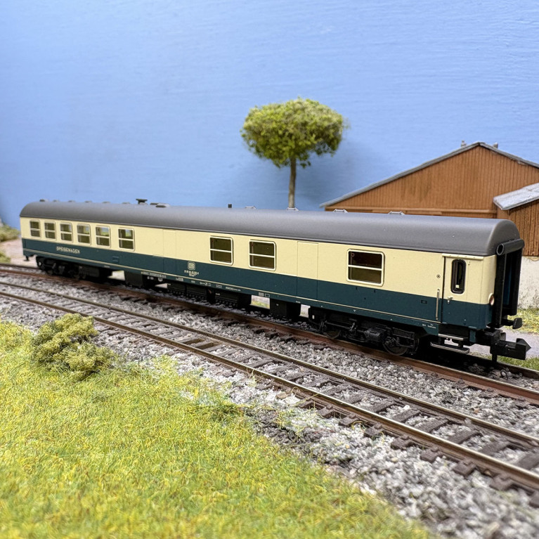 Voiture restaurant type WRtm 134, "Train express", DB, Ep. IV - MINITRIX 18485 - N 1/160