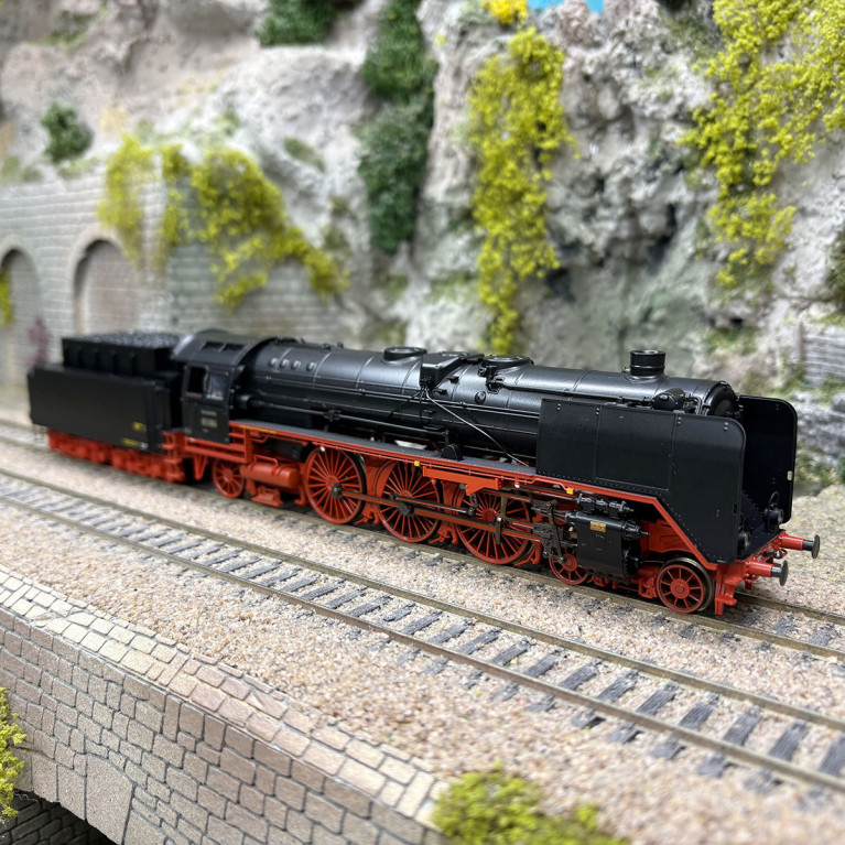 Locomotive à vapeur BR 01 184, DRG, Ep. II, digital son - TRIX 25001 - HO 1/87