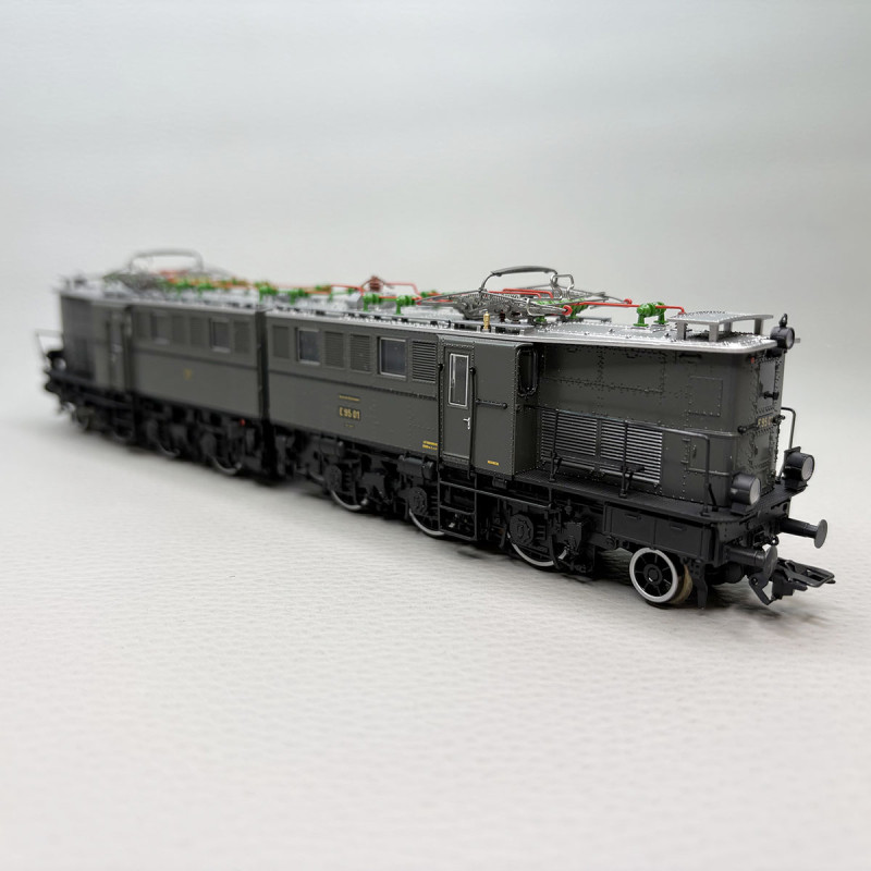 LOCOMOTIVE 26.101, PFT-TSP SNCB Ep V-VI digital son 3R -HO 1/87- ROCO