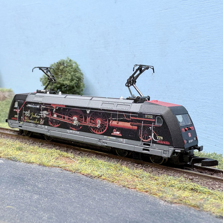 Locomotive électrique BR 101 127-9, "100 ans de la BR 01", DB, Ep. VI - MARKLIN 88668 - Z 1/220