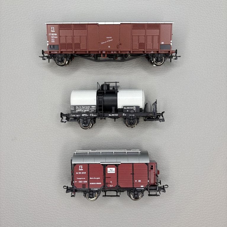3 wagons marchandises ligne secondaire, FS - ROCO 6600229