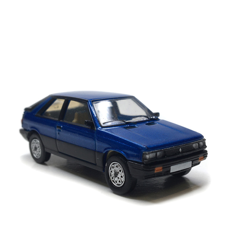Renault 11, 3 portes GTL phase 1, bleu, 1983 - SAI 7700 - HO 1/87