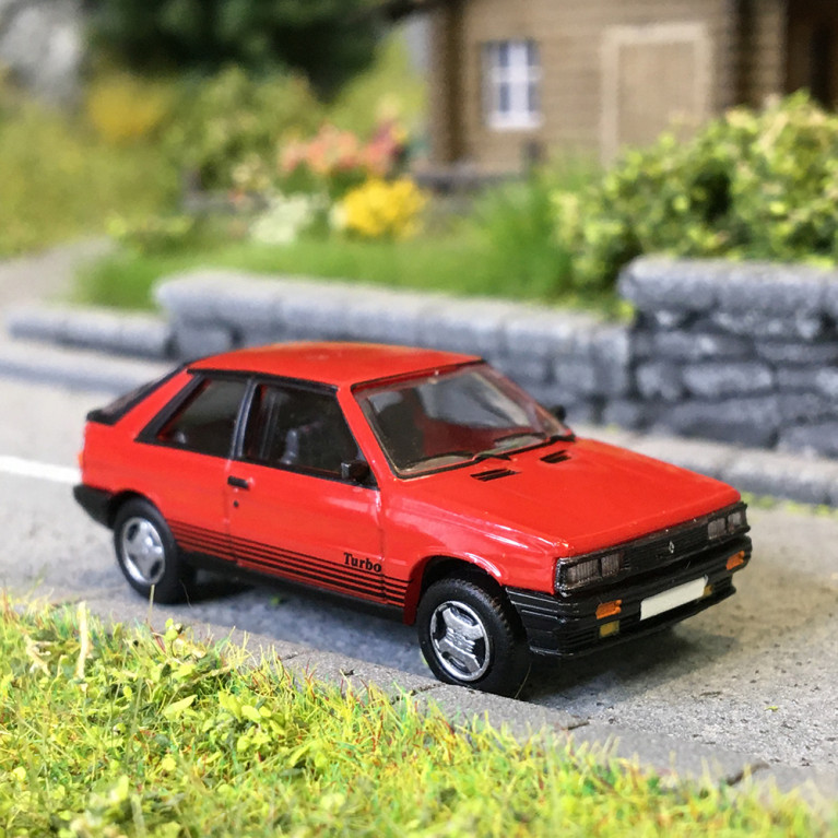 Renault 11 Turbo, 3 portes phase 1, rouge, 1984 - SAI 7707 - HO 1/87
