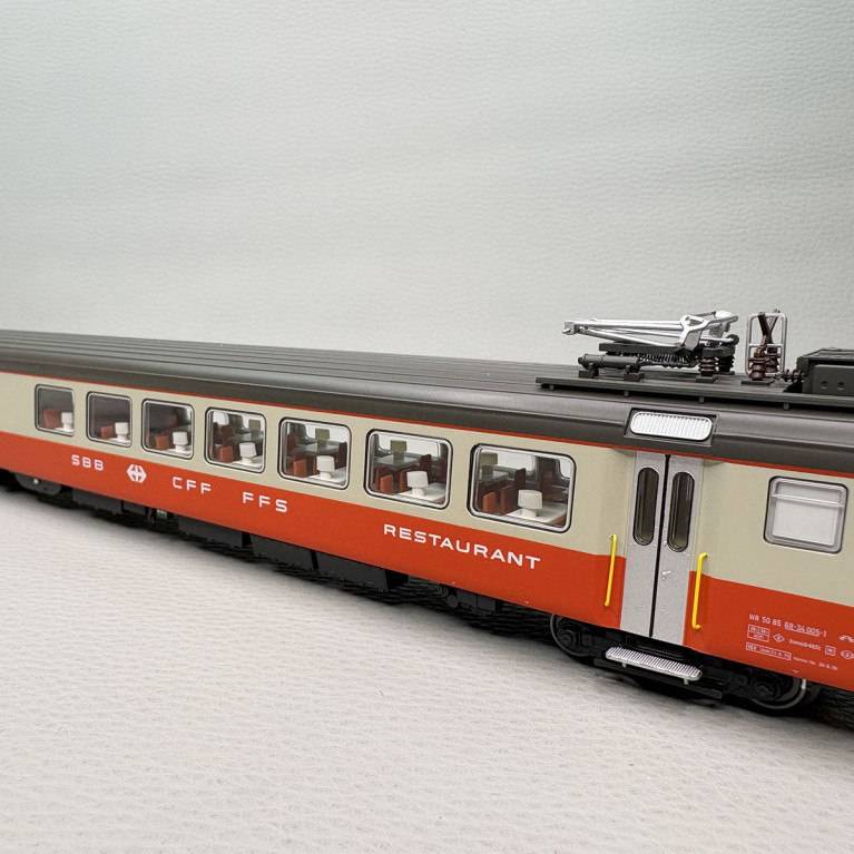 4 voitures voyageurs type EWIII, "Swiss Express", SBB CFF FFS - TRIX 23690