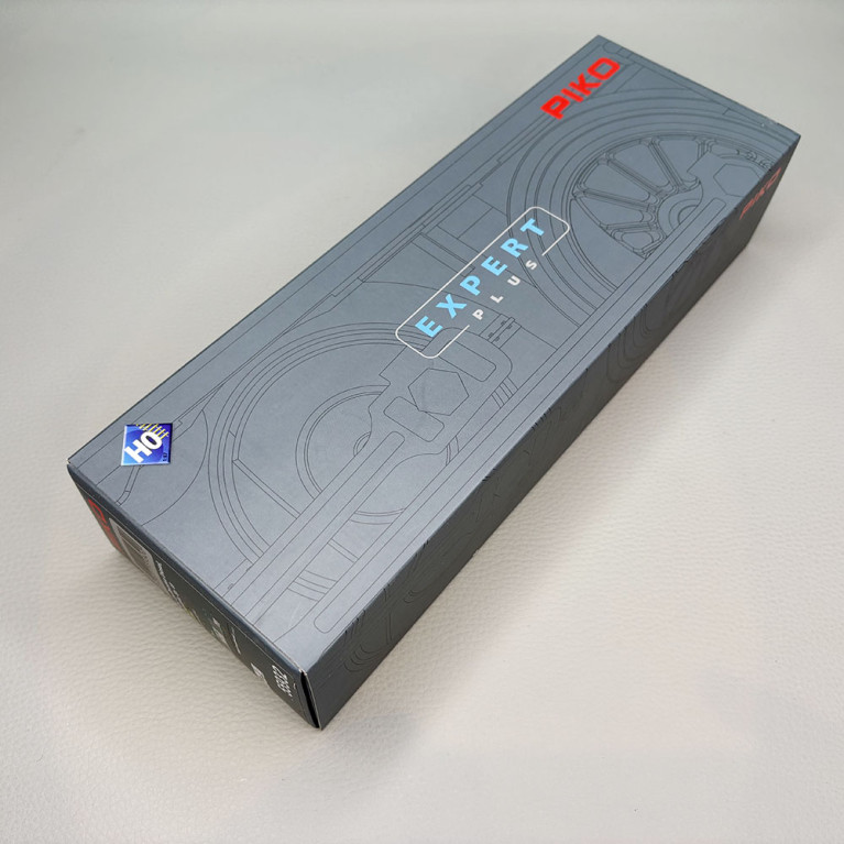 Locomotive diesel D.445 1106,  "Trenitalia", FS - PIKO 55932