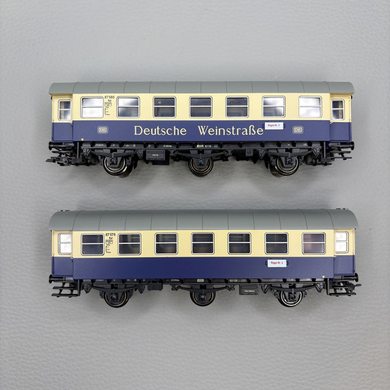 2 voitures voyageurs de type WG3yge 835, route des vins allemande "Deutsche Weinstrabe", DB - MARKLIN 43188