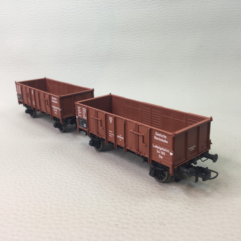 Coffret de 2 Wagons tombereaux Ludwigshafen caisse métallique, 34120 Om, 34199 Om, DR, Ep. III - REE MODELES WB928 - HO 1/87