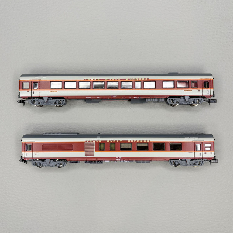 2 voitures "Grand Confort", TEE, mixte fourgon et restaurant, SNCF - MINITRIX 15692