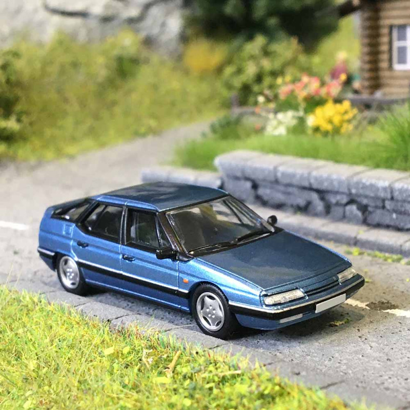 Citroën XM, bleu métal, 1989 - SAI 3035 - HO 1/87