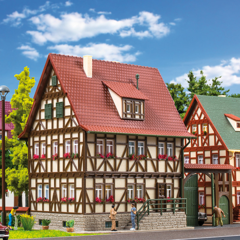 Ferme avec portail de cour - VOLLMER 43730 - HO 1/87