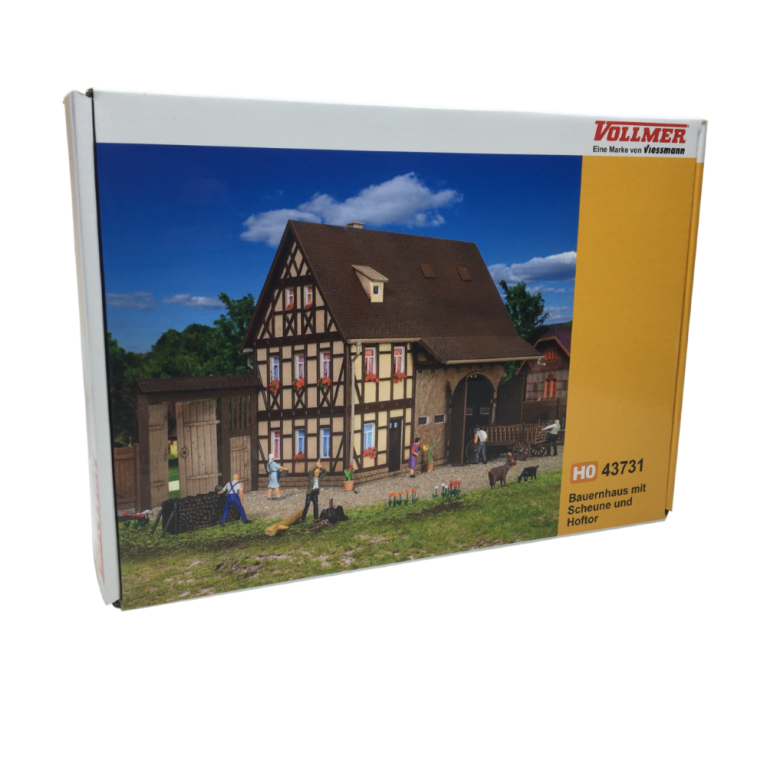 Ferme avec grange et portail de cour - VOLLMER 43731 - HO 1/87
