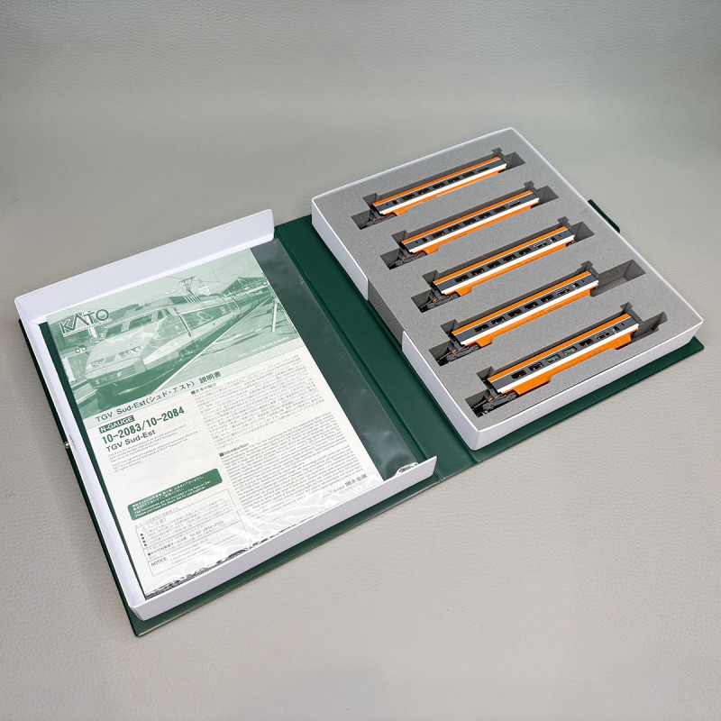 TGV PSE  "Sud Est", rame N°84, 5 éléments dont BAR , SNCF  - KATO 10-2084