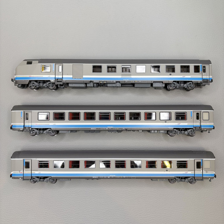 Lsmodels 41253 - 3 voitures, Vu86 / Vtu réversible, B10tux, A10tu, B6Dux, livrée TER Rhône Alpes, SNCF