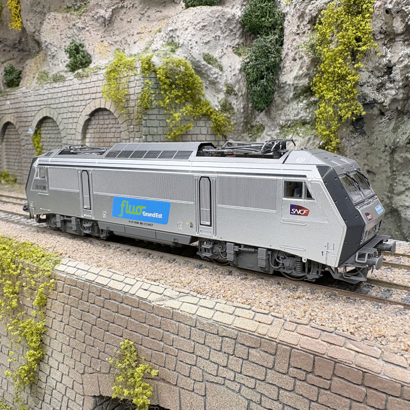 Locomotive électrique BB 26163R, "Fluo Grand Est", logo Carmillon, SNCF, Ep. VI - JOUEF HJ2470 - HO 1/87