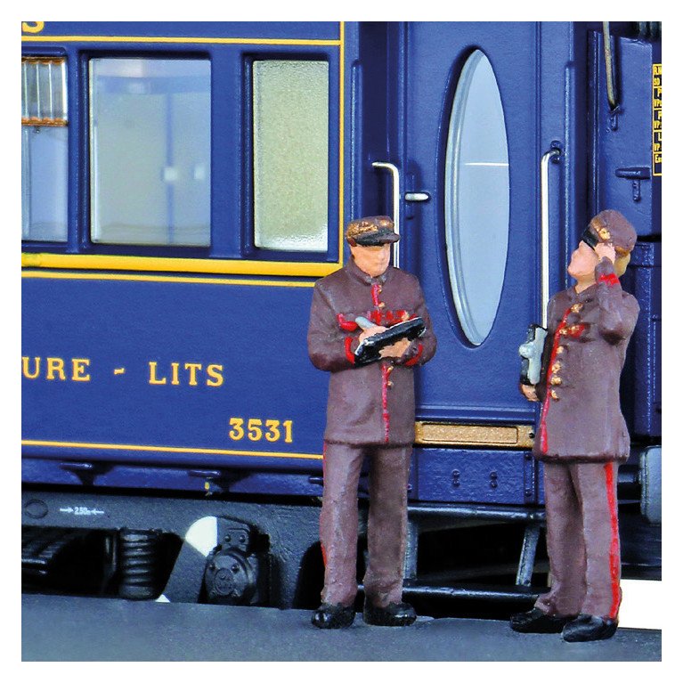 3 agents de bord de la CIWL/SNCF, époque III - LSMODELS 89651 - HO 1/87