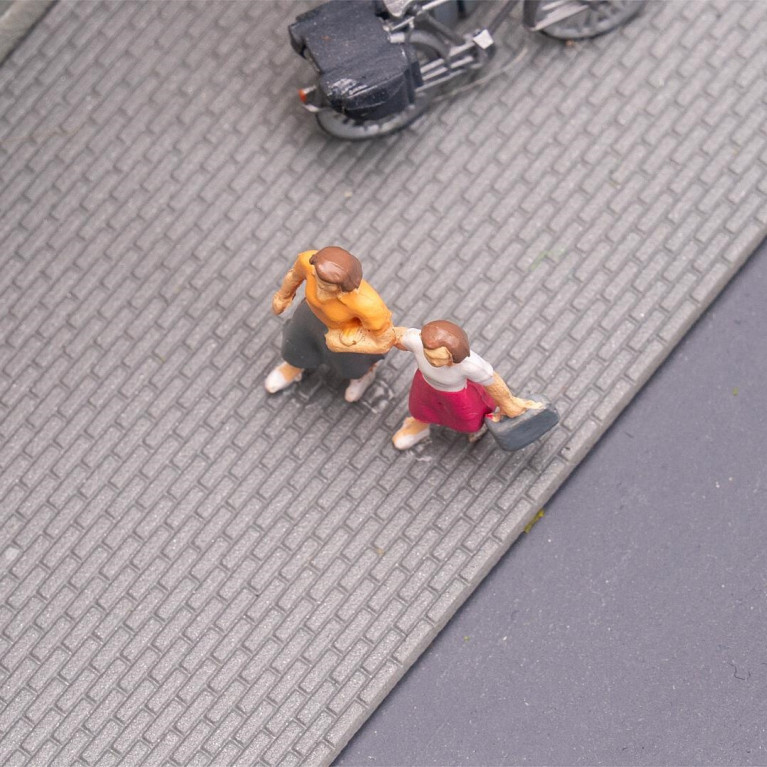 Plaque de modélisme, trottoir, gris foncé - Faller 180744 - HO 1/87