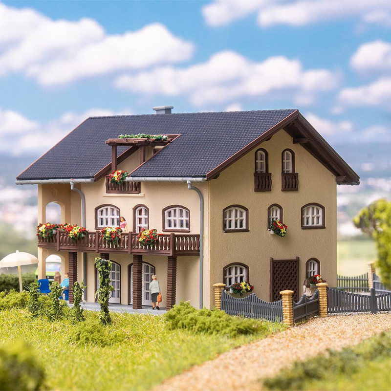 Maquette Faller N 2242 - Château Manoir - Etat Neuf En Grappe - Train électrique