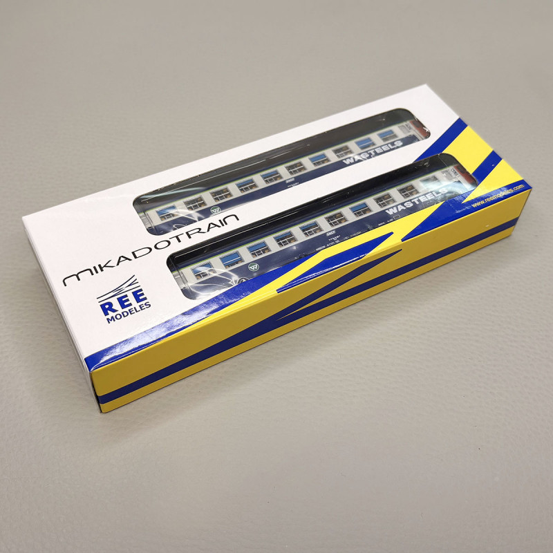 2 voitures couchettes UIC B9c9x, 2CL, livrée "Wasteels", logo blanc encadré, SNCF - REE NW-348