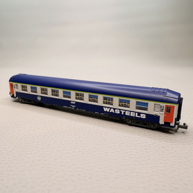 Voiture couchettes UIC B9c9x, 2CL, livrée "Wasteels", logo blanc encadré, SNCF - REE NW-349