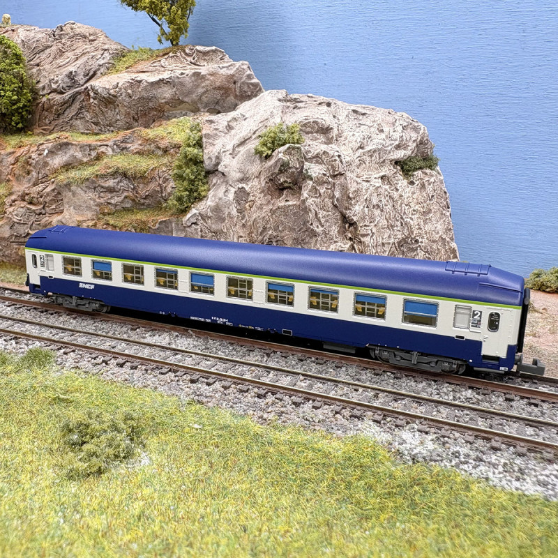 Voiture couchettes UIC B9c9x, 2CL, livrée "TEN", logo blanc Nouille, SNCF, Ep. IV et V - REE NW-353 - N 1/160