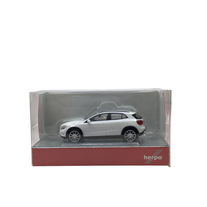 Herpa 1:87 Mercedes GLA-class (X156) “MBMC”， Johrestreffen 2013