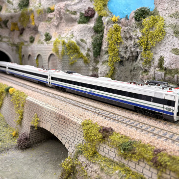 Complément ETR 470 N°8, livrée d'origine, 5 éléments, Cisalpino, Ep. V - RIVAROSSI HR3025 - HO 1/87