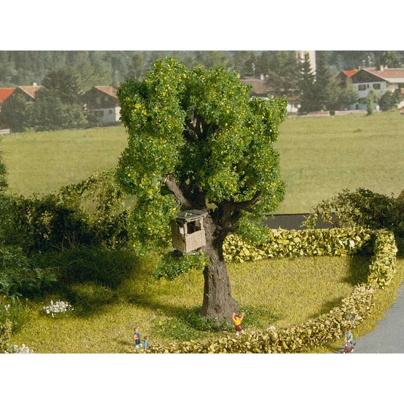 Arbre avec cabane - NOCH 21766 - N 1/160