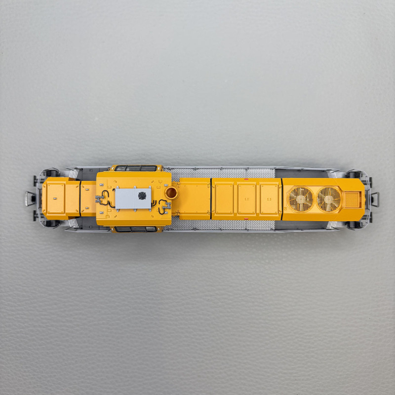 Locomotive diesel Vossloh DE 18, "DE 24", BASF- RIVAROSSI HR2988