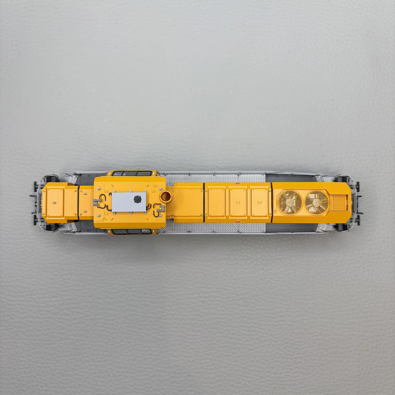 Locomotive diesel Vossloh DE 18, "DE 24", BASF- RIVAROSSI HR2988S