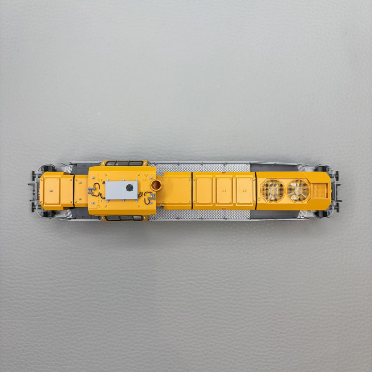 Locomotive diesel Vossloh DE 18, "DE 24", BASF- RIVAROSSI HR2988S