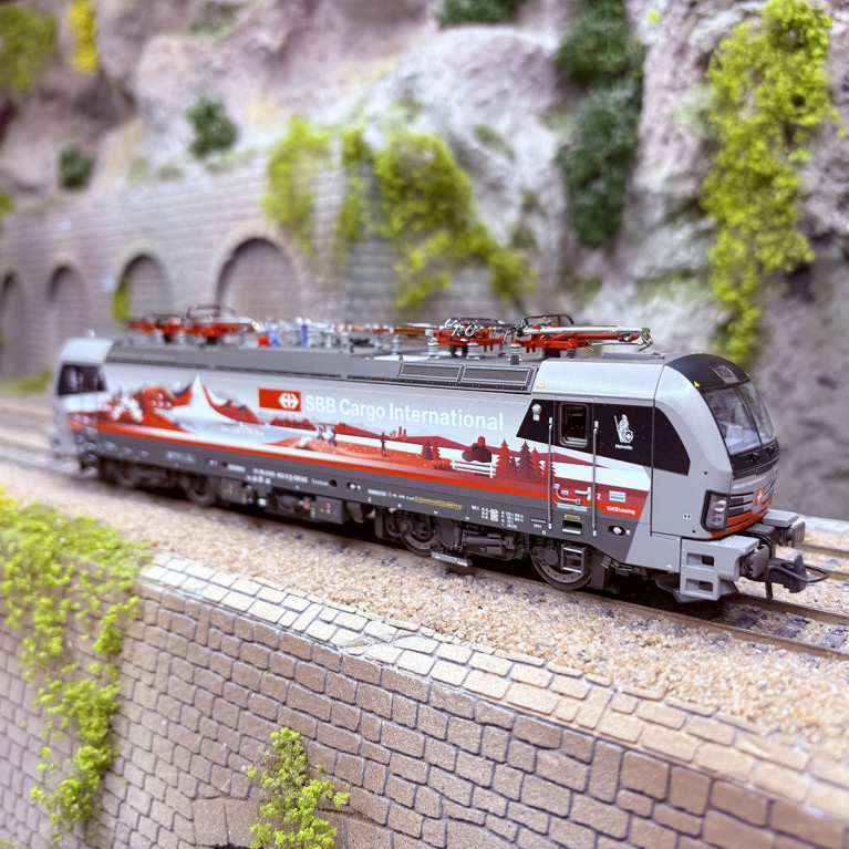 Locomotive électrique Vectron 193 452-0, "Schweizpiercer", SBB Cargo, Ep. VI, digital son - ROCO 7510073 - HO 1/87