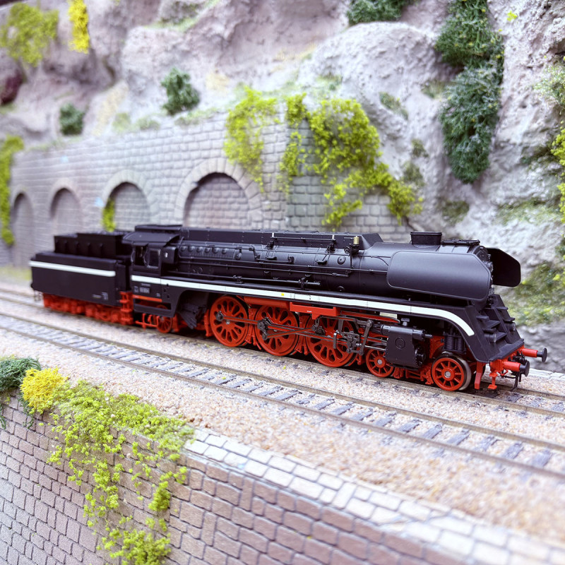 Locomotive à vapeur BR 01 504, DR, Ep. III, digital son - MARKLIN 38206 - HO 1/87