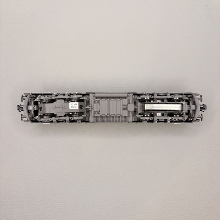 Locomotive électrique BB 26005, "Trains spéciaux", logo Carmillon, SNCF - Roco 7520168