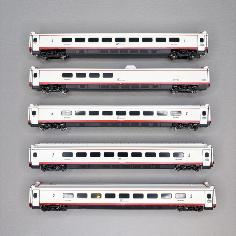Complément ETR 470 N°26, "Frecciabianca", 5 éléments, FS- RIVAROSSI HR3024