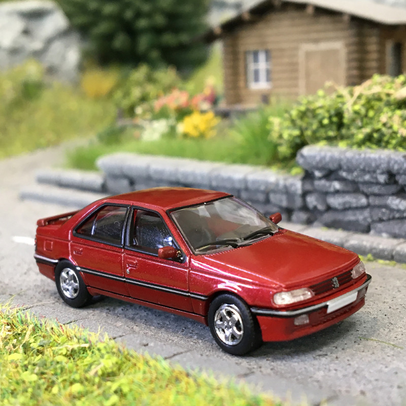 Peugeot 405, berline MI16 phase 1, rouge Lucifer, 1987 - SAI 6389 - HO 1/82