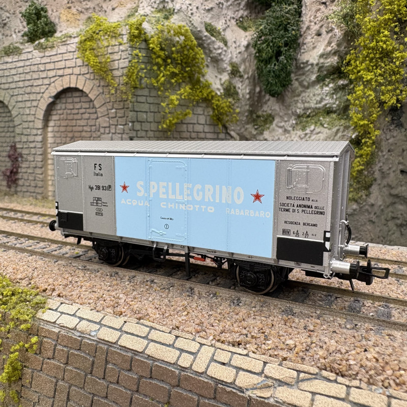 Wagon couvert réfrigéré de type Hgb, "San Pellegrino", FS, Ep. III - RIVAROSSI HR6712 - HO 1/87