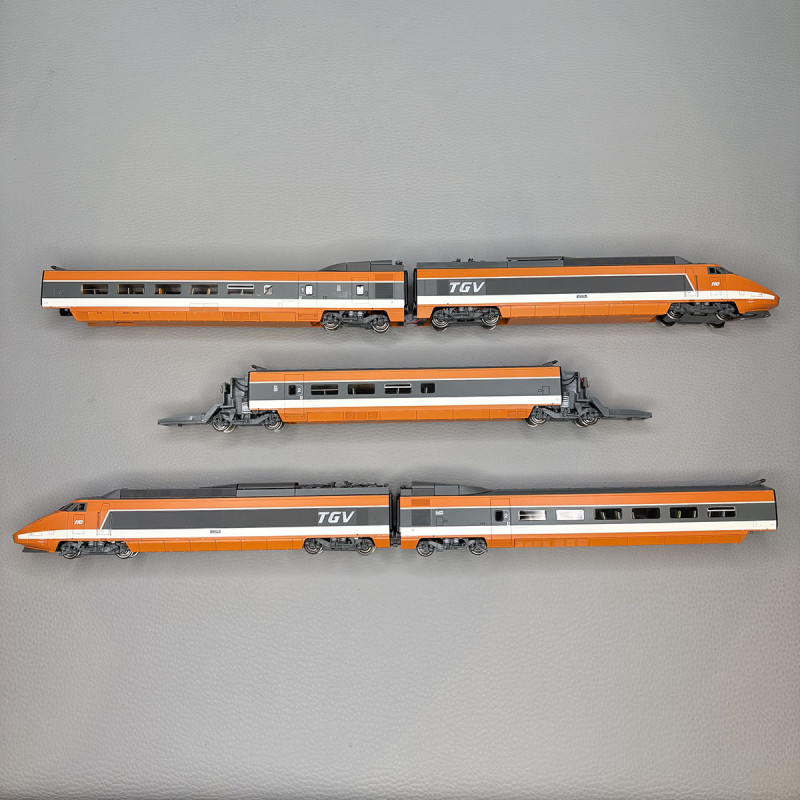 TGV PSE, rame N°110, 5 éléments, Rame origine, suspension à ressort, SNCF - REE TGV-008
