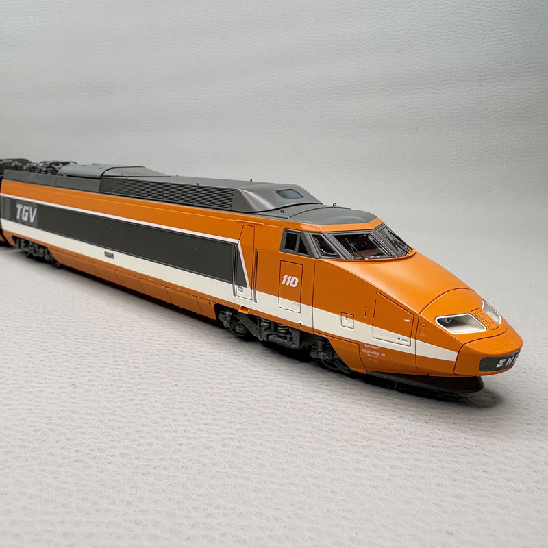 TGV PSE, rame N°110, 5 éléments, Rame origine, suspension à ressort, SNCF - REE TGV-008