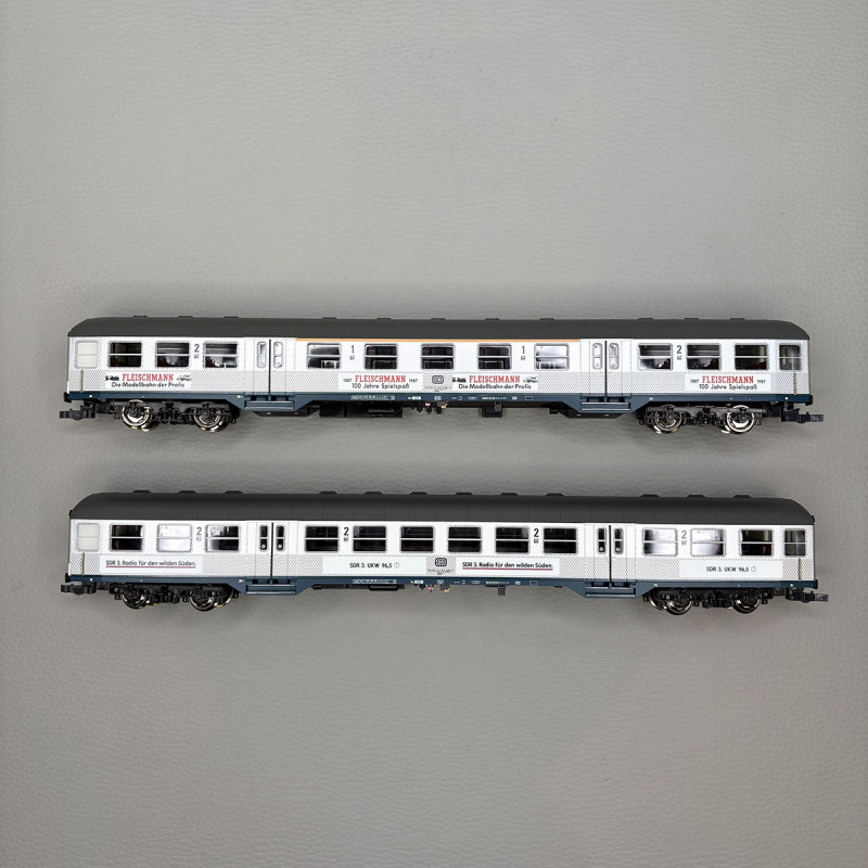2 voitures de banlieue type ABnb 703 et Bnb 719, mixte 1/2CL et 2CL, "Silberling", DB - ROCO 6200206