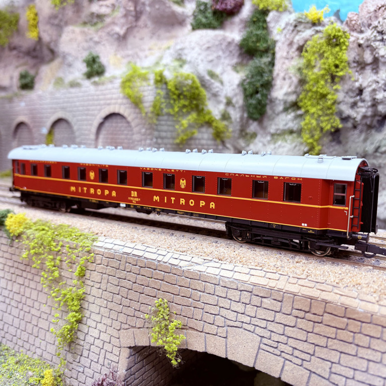 Voiture lits WLAg, train express, "MITROPA", DR, Ep. IV - ROCO 6200204 - HO 1/87