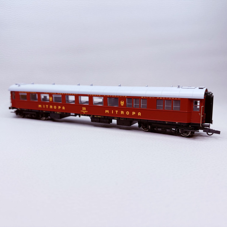 Voiture restaurant WRg, train express, "MITROPA", DR - ROCO 6200211