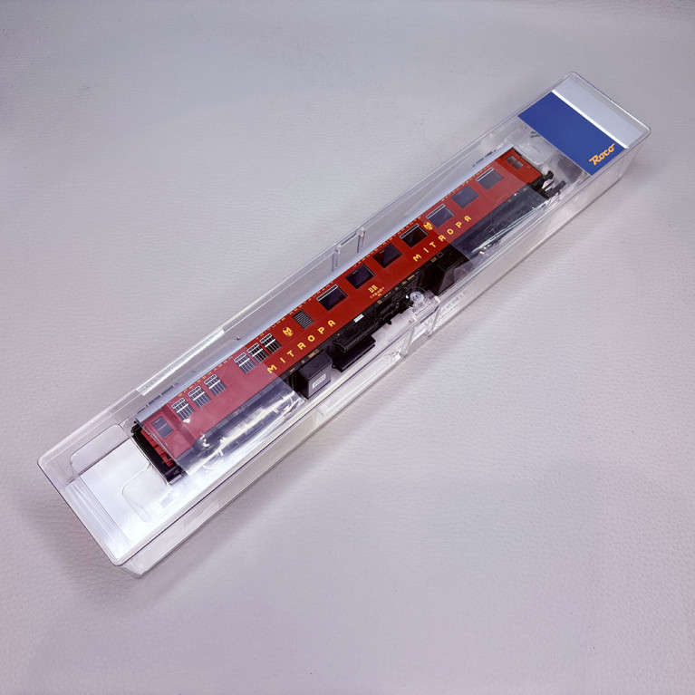 Voiture restaurant WRg, train express, "MITROPA", DR - ROCO 6200211