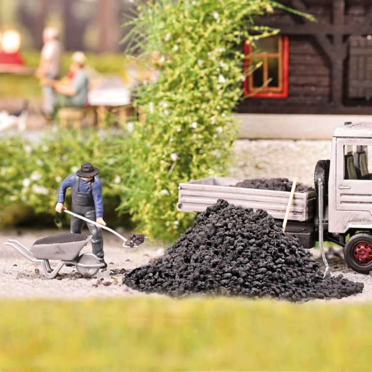 Ensemble d'actions, Brûleur à charbon au travail - BUSCH 79940 - HO 1/87