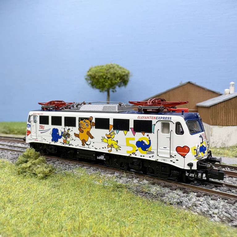 Locomotive électrique BR 110 469-4, TRI, Ep. VI, digital son - MINITRIX 16260 - N 1/160