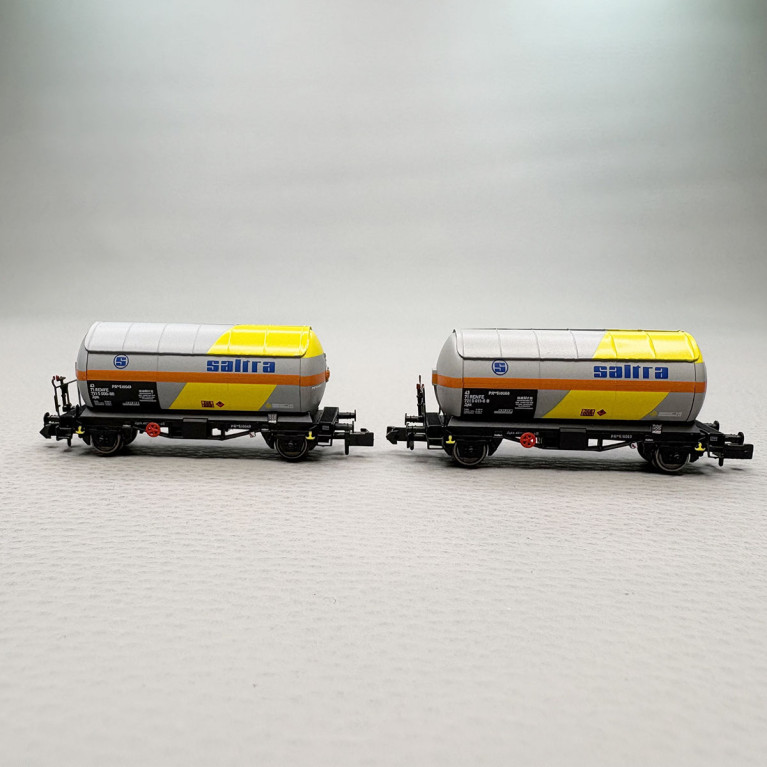 2 wagons citerne type PR, deux essieux, "Saltra", RENFE - ARNOLD HN6721