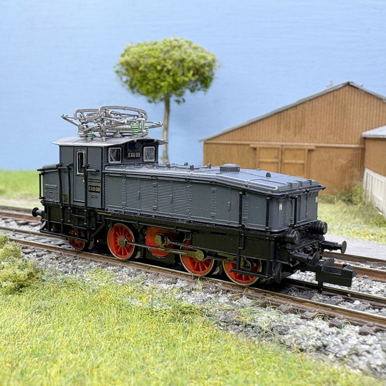 Locomotive électrique E60 09, DRG, Ep. II - HOBBYTRAIN H3055 - N 1/160
