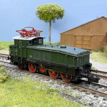 Locomotive électrique E60 12, DB, Ep. IIIa - HOBBYTRAIN H3056 - N 1/160
