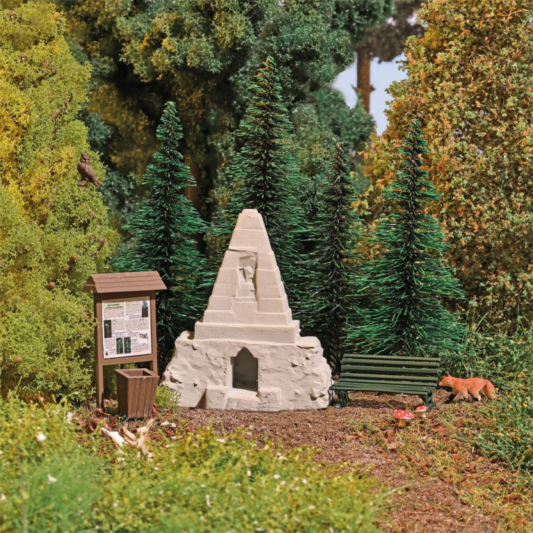 Obélisque dans la forêt - BUSCH 1861 - HO 1/87